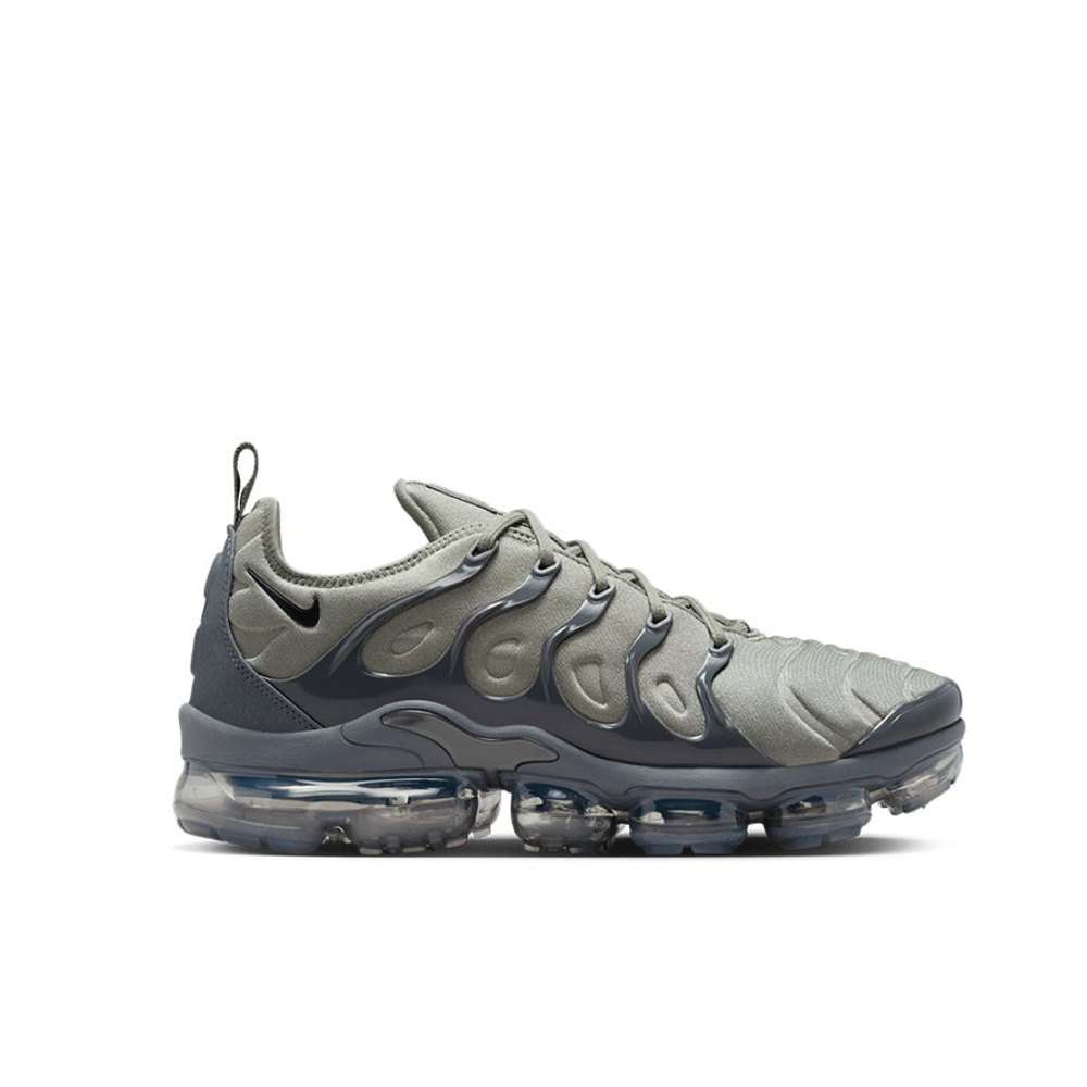 NIB Nike Air Vapormax Plus Men's Shoe Dark Stucco / White Sz 11